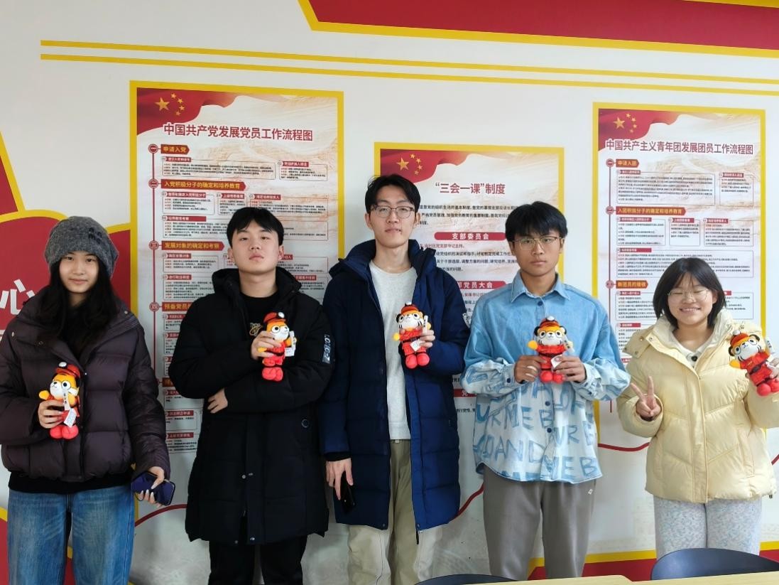 能源学院举办“党员先锋引领，社区治理同行”圆桌论坛活动